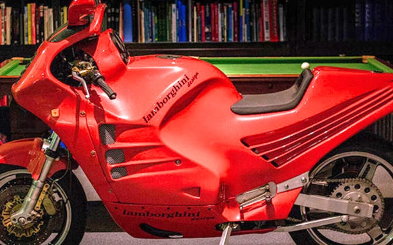 Cette moto Lamborghini Countach de 1984 refait surface après 40 ans d'oubli
