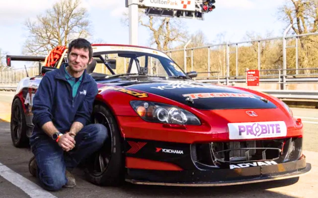 La légende du Isle of Man TT, Guy Martin, prendra le départ au volant d'une Honda S2000R en avril