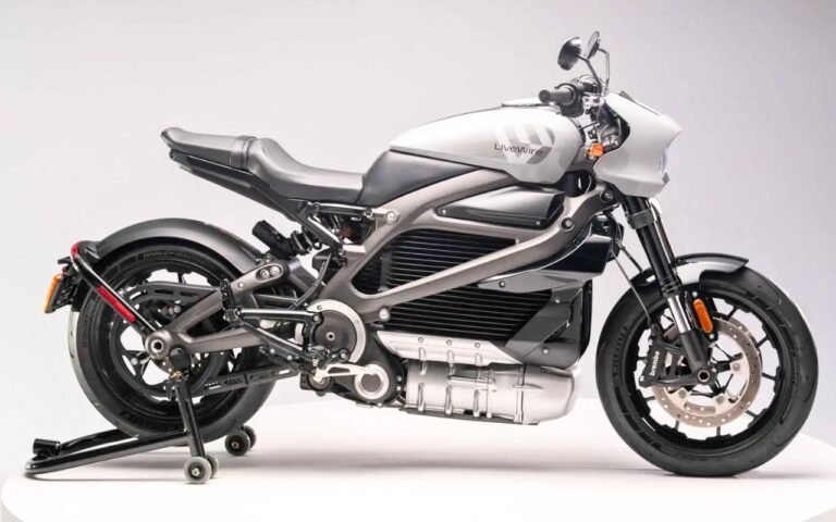 LiveWire vient de trahir ses premiers clients en baissant la One de 25 290 € à 14 800 € et leurs motos ne valent plus rien à la revente