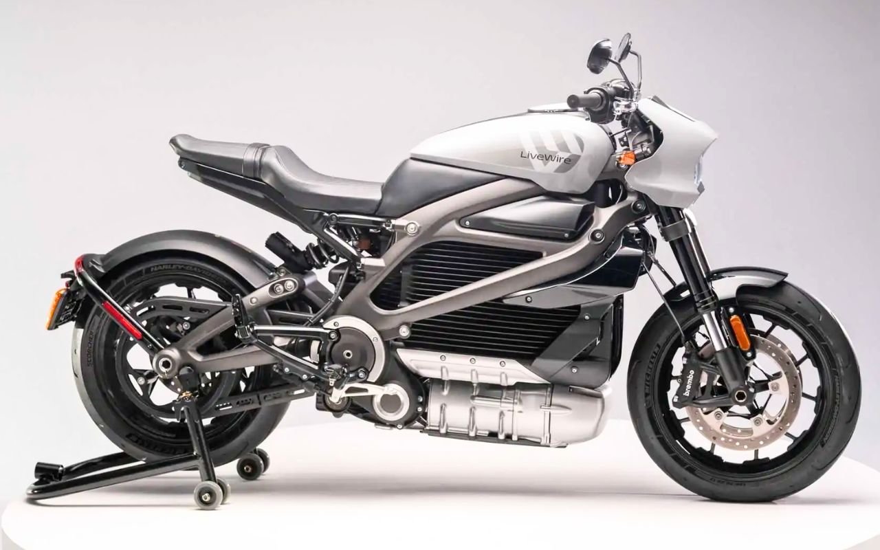LiveWire vient de trahir ses premiers clients en baissant la One de 25 290 € à 14 800 € et leurs motos ne valent plus rien à la revente