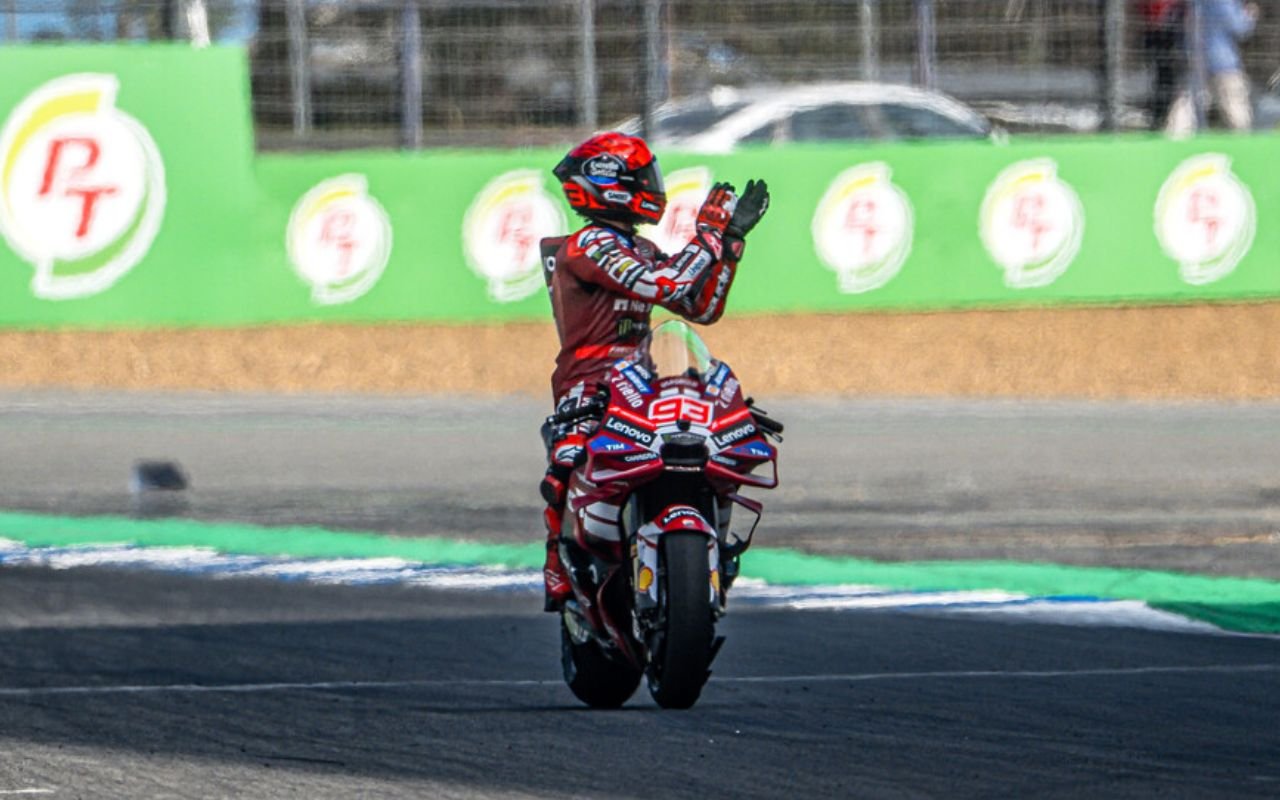 MotoGP 2026 : l’affaire Márquez à Buriram expose le casse-tête des commissaires entre Long Lap rétrogradation et “tolérance” du premier tour