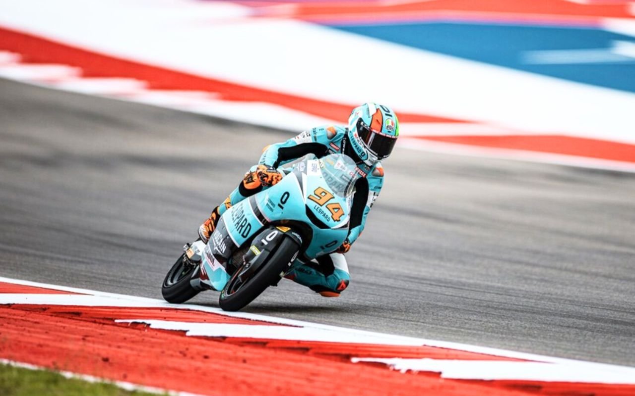 Première victoire historique de Pini en Moto3 au dernier virage d'Austin