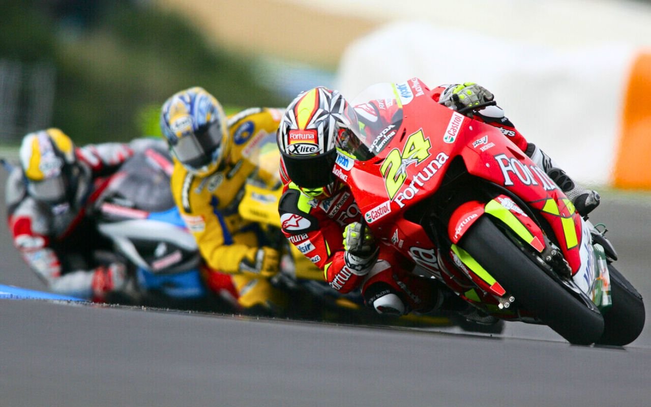 Toni Elías : de prodige espagnol de MotoGP et rival de Valentino Rossi à icône mémorable de Supervivientes