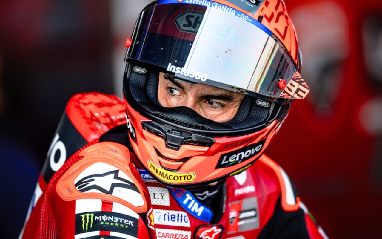 Aprilia prend l'avantage sur Ducati pendant que Márquez inquiète Dovizioso